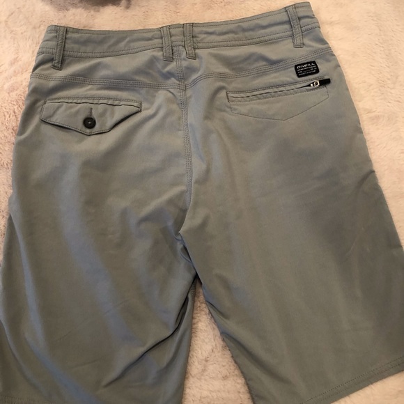 O’Neill Hybrid All Purpose Gray Shorts, Size 30 - Picture 2 of 7
